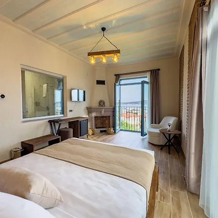 Hotel Nisa 3*